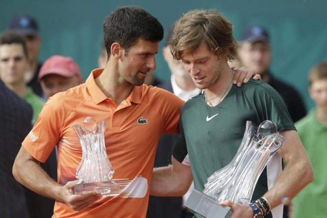 球队核心布 球队核心布