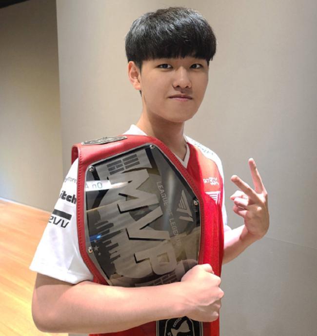 间的不当行 间的不当行