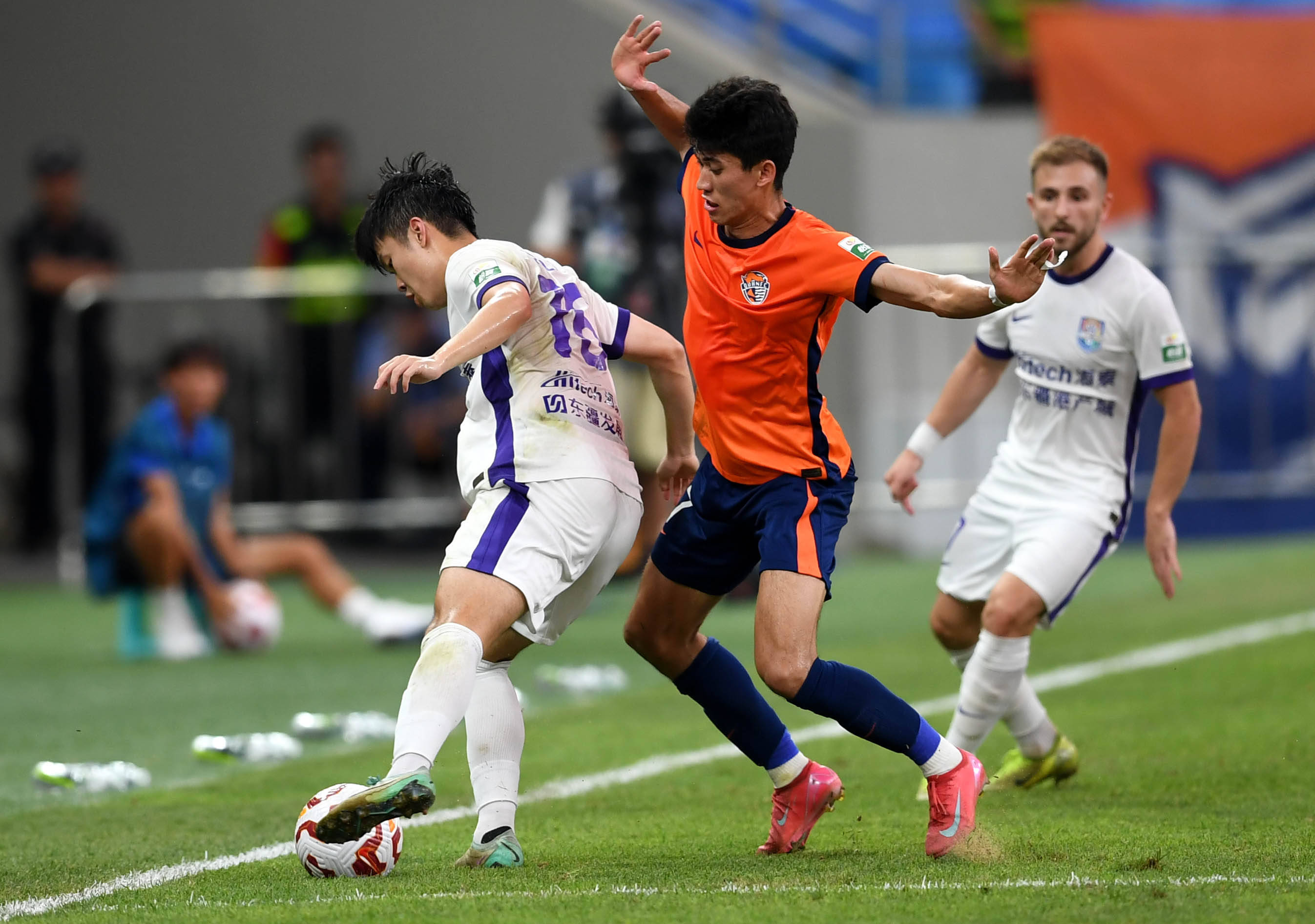 其背后所隐 其背后所隐