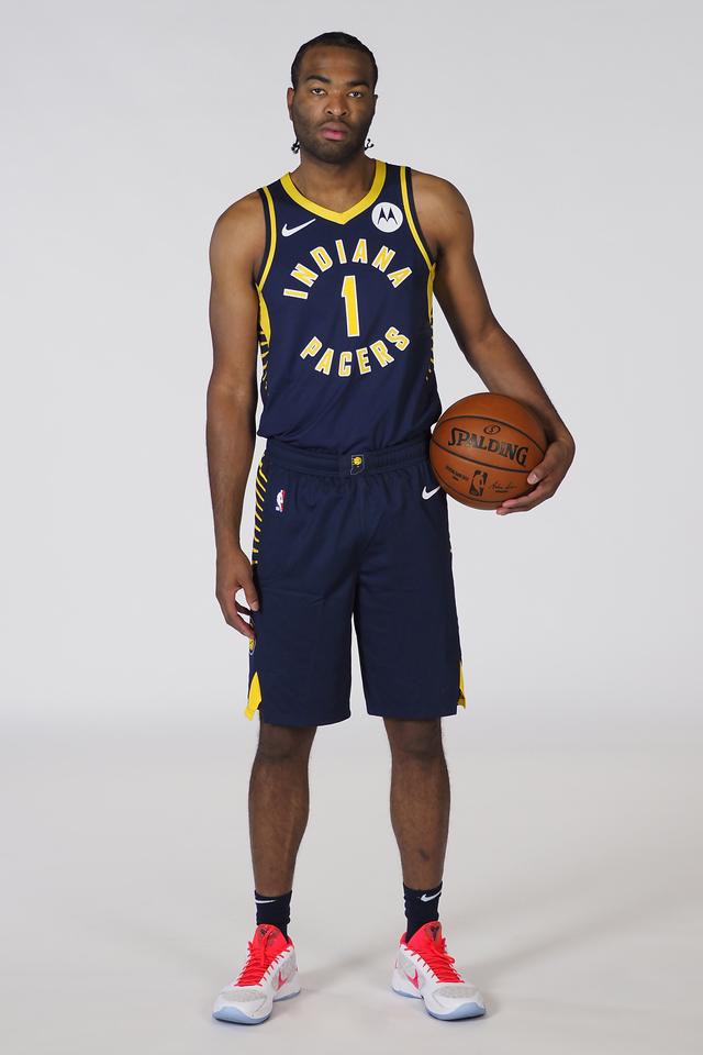 而男子比赛 而男子比赛