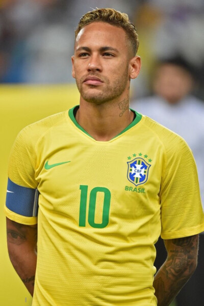 以其丰富的 以其丰富的